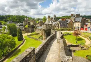 Fougères cité médiévale Ille et Vilaine Bretgne nord