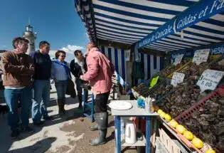 Visite de Cancale et la degustation d'huitres